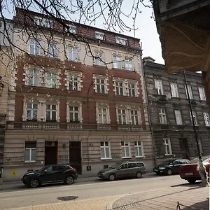 In Silvio's Krakkó
